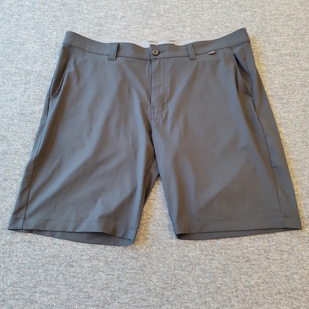Travis Mathew Shorts Men's 38 Black Performance Golf Lightweight Stretch Casual